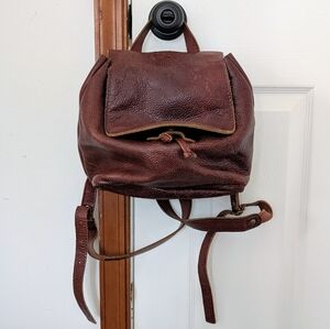 Portland Leather Brown Bucket Backpack